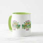 Een Lucky Day Retro Typografie Mok (Voorkant links)