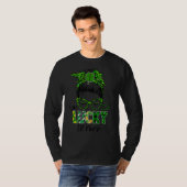 Eén Lucky Er Nurse Messy Bun Shamrock St Patrick S T-shirt (Voorkant volledig)