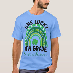 Eén Lucky Fourth Grade Teacher Gnomes St Patricks T-shirt