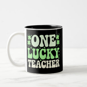 Eén Lucky leraar Groovy Retro leraar St Patricks Tweekleurige Koffiemok