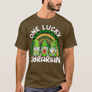 Eén Lucky Librarian Gnomen St Patricks Rainbow714 T-shirt