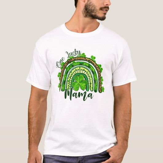 Eén Lucky Mama Irish Rainbow Leopard Patricks Day T-shirt (Voorkant)