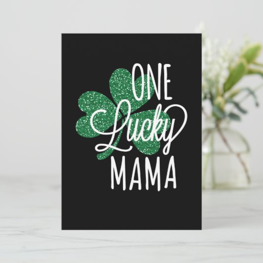 Eén Lucky Mama T-shirt  St Patricks Day Save The Date (Staand voorkant)