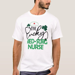 Een Lucky Med-Surg Zurse St. Patrick's Day Women R T-shirt