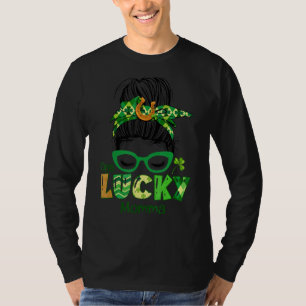 Een Lucky Momma Messy Bun Leopard St Patrick's Day T-shirt