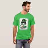 Een Lucky Parent Bleaching Messy Bun St Patricks D T-shirt (Voorkant volledig)