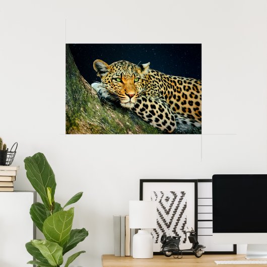 Een luipaard — Night Sky-druk Poster (Thuiskantoor)
