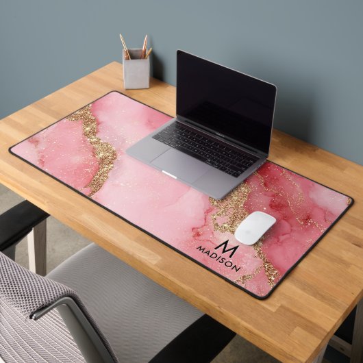 Een luxueuze roze marmeren achtergrond bureaumat (Kantoor 2)