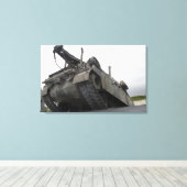 Een M88A2 Hercules Recovery Vehicle Canvas Afdruk (Insitu (Houten vloer))