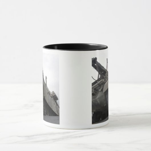 Een M88A2 Hercules Recovery Vehicle Mok (Midden)