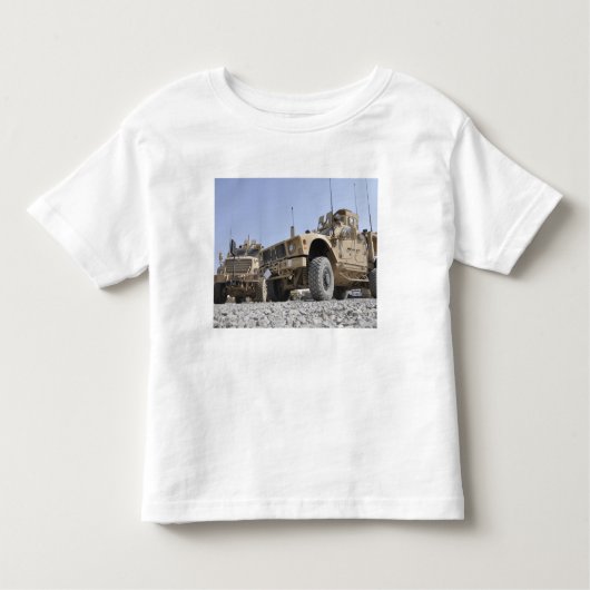 Een M-ATV-mijnbestendig amusementsbeschermd voertu Kinder Shirts (Voorkant)