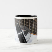 Een maan rots 2 tweekleurige koffiemok (Center)