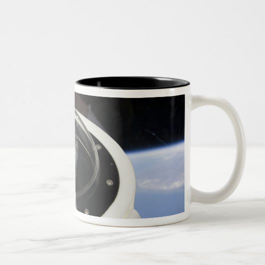 Een maan rots 3 tweekleurige koffiemok (Rechts)
