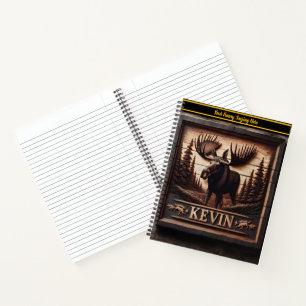 Een majestueuze eland uitgehouwen in een houten bo notitieboek