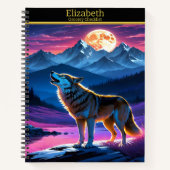 Een majestueuze wolf huilt onder een levendige maa notitieboek (Voorkant)