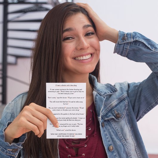 Een Man voor de pijndokter Bee Sting Funny Joke Bi Feestdagen Kaart