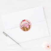Een mandje roze rozen ronde sticker (Envelop)