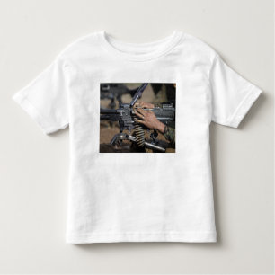 Een marinier laadt een M-240G-pistool Kinder Shirts