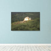 Een marinier scoort een directe hit canvas afdruk (Insitu (Houten vloer))