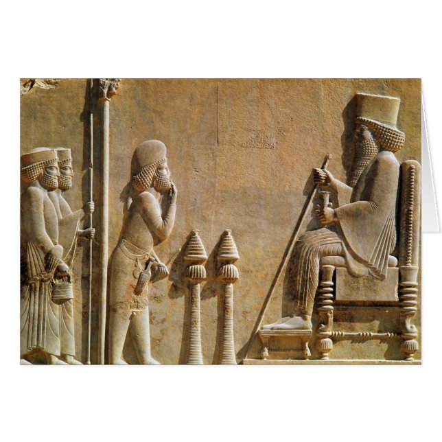 Een mediaan die hulde brengt aan koning Darius (Voorkant Horizontaal)