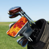 Een Medley van de Rode Gele en Oranje Marigolds Golfheadcover (Insitu)