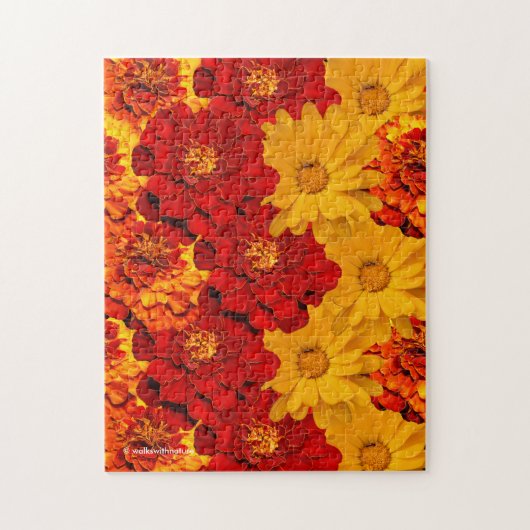 Een Medley van de Rode Gele en Oranje Marigolds Legpuzzel (Verticaal)
