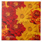 Een Medley van de Rode Gele en Oranje Marigolds Tegeltje (Voorkant)