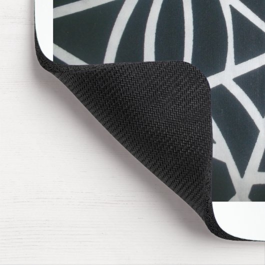 Een meesterwerk van Natuur: een spinnenweb. Muismat (Hoek)