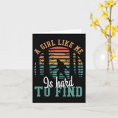 Een meisje als ik is moeilijk te vinden grappige c kaart (Gele Bloem)