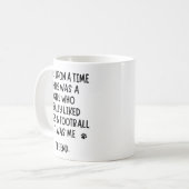 Een meisje dat echt van Football en honden hield Koffiemok (Voorkant links)