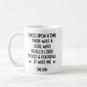 Een meisje dat echt van Football en honden hield Koffiemok (Links)