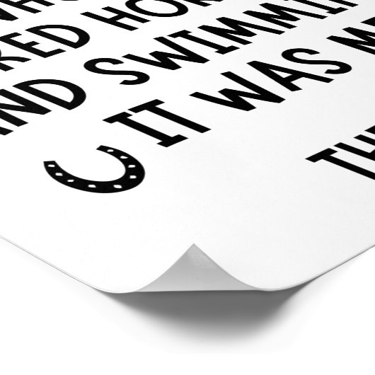 Een meisje dat echt van zwemmen en paarden hield. poster (Hoek)