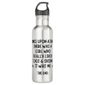 Een meisje dat Skiing en Dogs echt leuk vond. Waterfles (Voorkant)