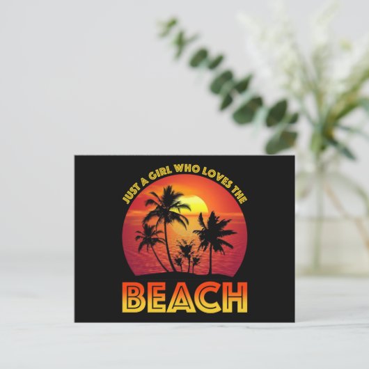 Een meisje dat van het strand houdt briefkaart (Staand voorkant)