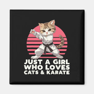 Een meisje dat van katten en karate houdt. Funny K Magneet