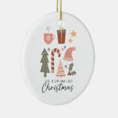 Een meisje dat van Kerstmis houdt Keramisch Ornament (Rechts)