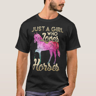 Een meisje dat van paarden houdt bloemig paard t-shirt