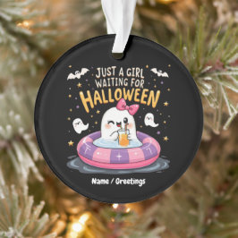 Een meisje dat wacht op Halloween Spooky Summer Ornament