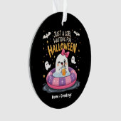 Een meisje dat wacht op Halloween Spooky Summer Ornament (voorkant)