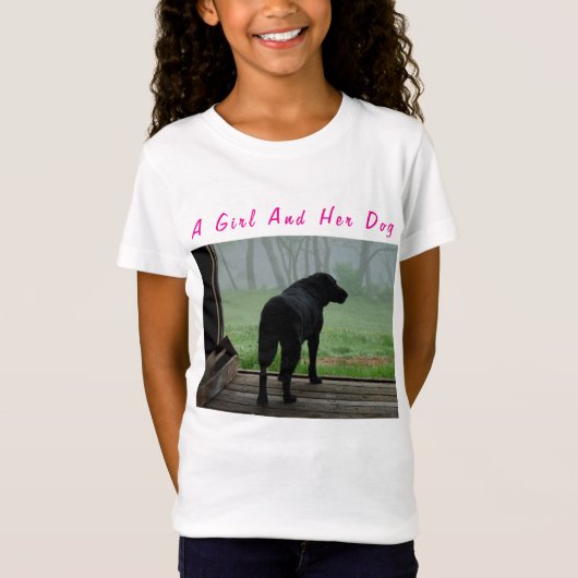 Een meisje en haar hond t-shirt (Voorkant)