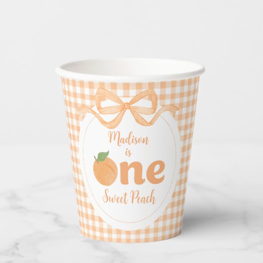 Eén meisje met een fijne peach, 1e verjaardag papieren bekers (Voorkant)