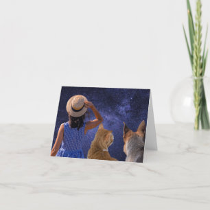 Een meisje met kat en hond die naar de lumbale rui bedankkaart