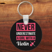 Een meisje nooit onderschatten met Braziliaanse ro Sleutelhanger (Voorkant)