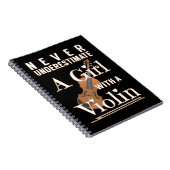 Een meisje nooit onderschatten met een Violin Gift Notitieboek (Rechterzijde)