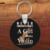 Een meisje nooit onderschatten met een Violin Gift Sleutelhanger (Voorkant)