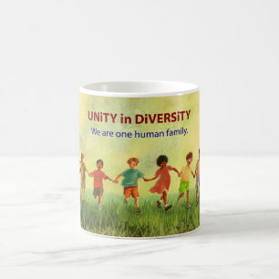Eén menselijke familie koffiemok