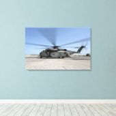 Een MH-53E Zee Dragon helikopter Canvas Afdruk (Insitu (Houten vloer))