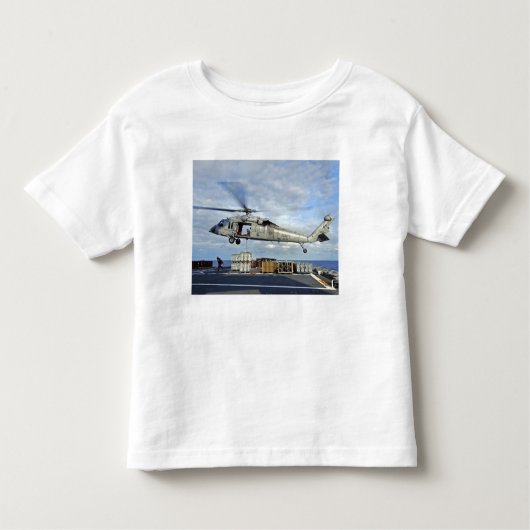 Een MH-60S Seahawk bereidt zich voor om munitie te Kinder Shirts (Voorkant)