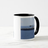 Een MH-60S Seahawk-helikopter Mok (Voorkant rechts)