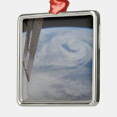 Een mid-atlantisch lagedruksysteem. metalen ornament (Links)